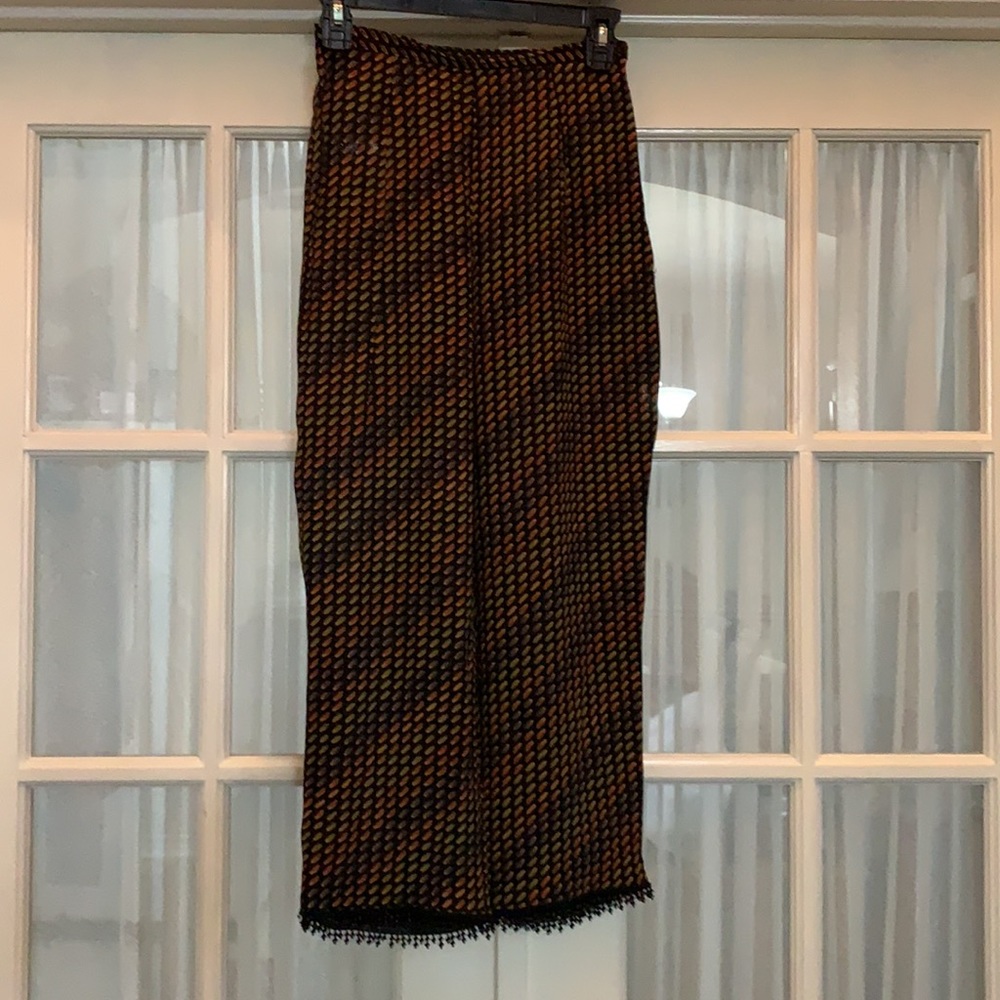 Vintage Y2K Kelly Stryker black, gold, orange geometric print crop pants Size 4